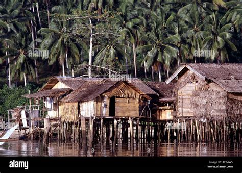 Badjao dwellings Badjao tribe sea gypsies Siasa Island Sulu Province Philippines Stock Photo - Alamy