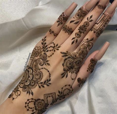 50+ Simple, Arabic & Bridal Mehndi Designs 2024 | Simple henna tattoo, Henna tattoo designs hand ...