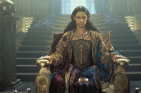 Still of Jaye Davidson in Stargate (1994) http://www.movpins.com ...