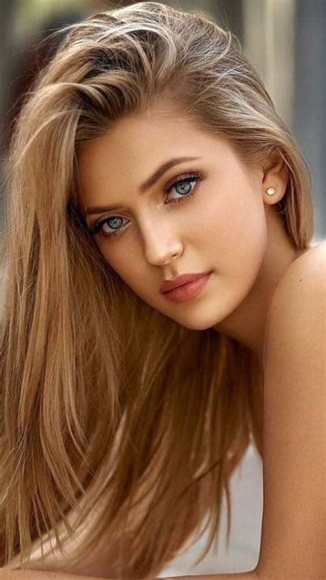 Top 10 Prettiest Girls in the World