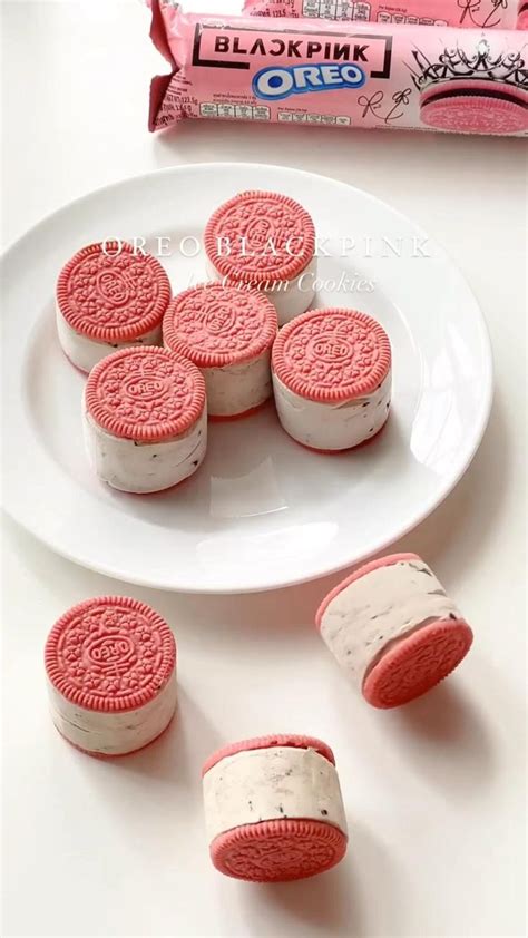 Pink Oreo Ice Cream Cookie 💕😭 | Oreo, Oreo ice cream, Cold desserts