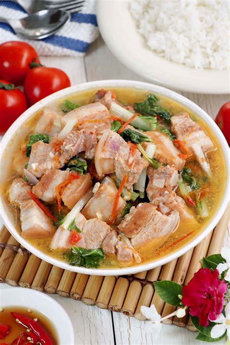 Kinamatisang Baboy (Simple Pork Soup with Tomatoes) | Foxy Folksy