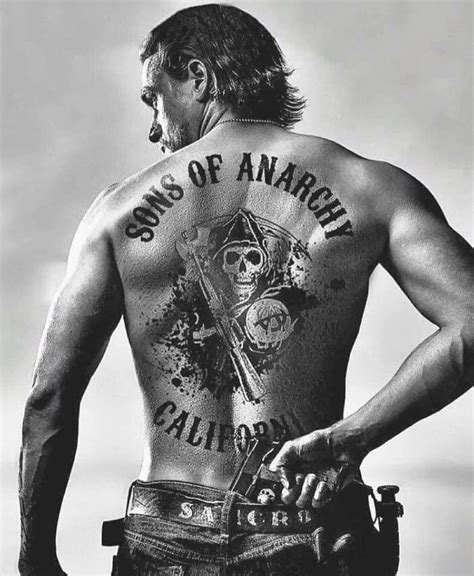 Pin by Amy Angel on Charlie Hunnam ~ Ovary Exploder | Sons of anarchy ...