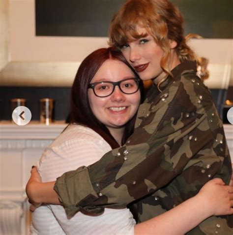 Pin by Isabella on Taylor Swift with fans | Taylor swift fan, Taylor alison swift, Taylor swift