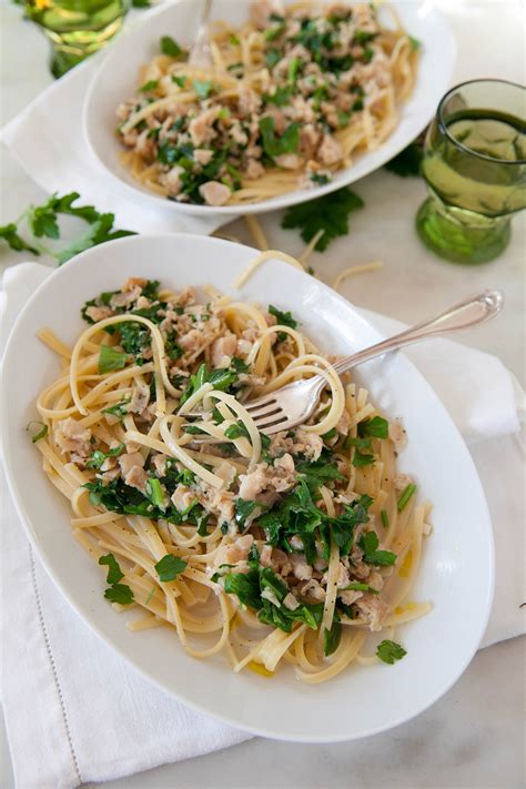 Linguine with White Clam Sauce - Colavita Recipes