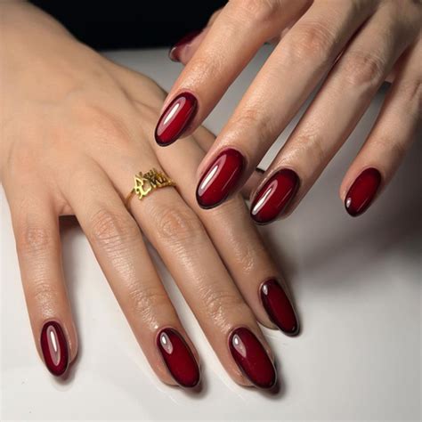 "Boston University Red Nails" Are The Current Seasonal Favourite - Here's How To Wear It ...