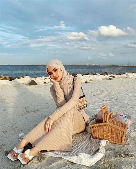 Outfit Ke Pantai Hijab Simple, Hijabers Wajib Tau – Laman 2 – Cianjur Ekspres