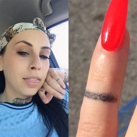 Kreayshawn Lines Knuckle Tattoo | Steal Her Style