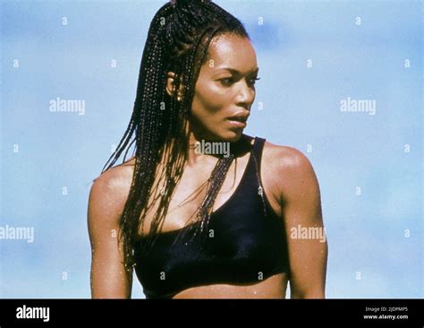 ANGELA BASSETT, HOW STELLA GOT HER GROOVE BACK, 1998 Stock Photo - Alamy