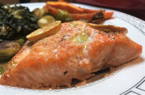 Baked Atlantic Salmon with Garlic and Lemon Dinner | Romantic dinner recipes, Salmon steak ...