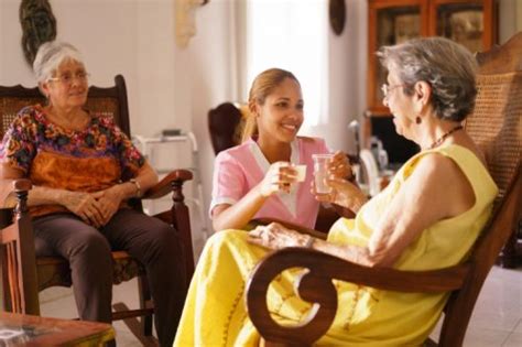 What Can I Do as an Adult-Gerontology Acute Care NP? | Maryville Online