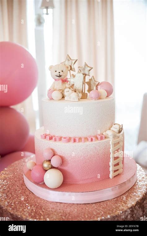 Birthday cake for a girl on her first birthday Stock Photo - Alamy