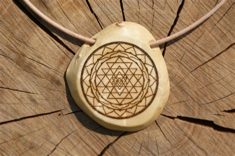 Sri Yantra Pendant Shri Yantra, Sacred Geometry Necklace, Protection ...