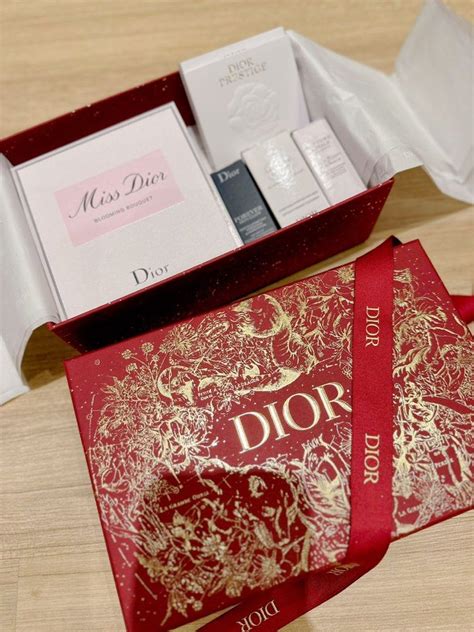 Miss Dior Mini Perfume Set (Limited Edition), Beauty & Personal Care ...