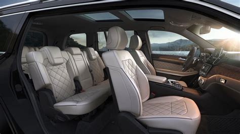 Meet the Three-Row Mercedes-Benz SUV with 7 Seats