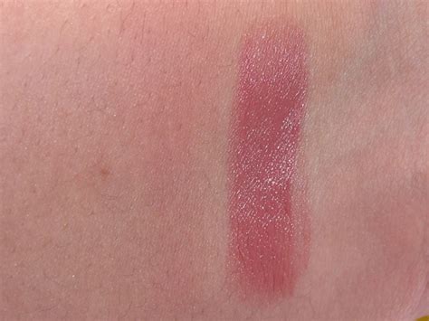 L’Oreal Glow Paradise Balm-in-Lipstick Review & Swatches – Lady in Rainbow