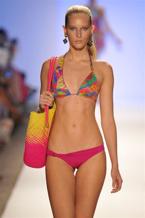 Miami South Beach Fashion| Serafini Amelia| www.fashion2dream.com beach swimwear 2013 show miami ...