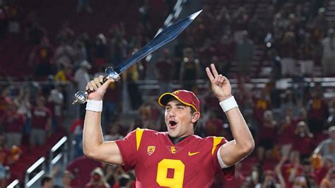 Kedon Slovis' breakout comes at right time for USC, Clay Helton - ABC7 ...