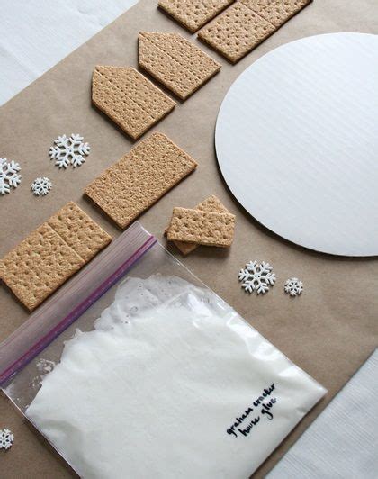 Super Sticky “Glue” Icing | Gingerbread house frosting, Gingerbread ...