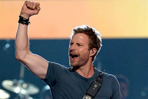 DIERKS BENTLEY’S THE MOUNTAIN ASCENDS TO NO. ONE ON THE BILLBOARD COUNTRY ALBUMS CHART. - Planet ...