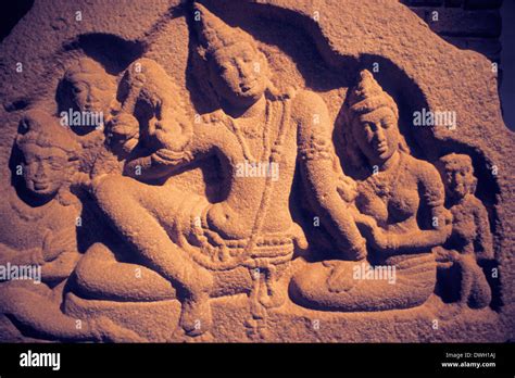 Sri Lanka, Anuradhapura, Isurumuniya Vihara, King's family carving Stock Photo - Alamy