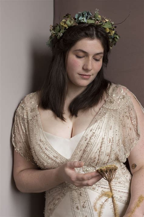 Marissa Gwendolynne Wedding Dress PLus size shoot close up Vintage ...