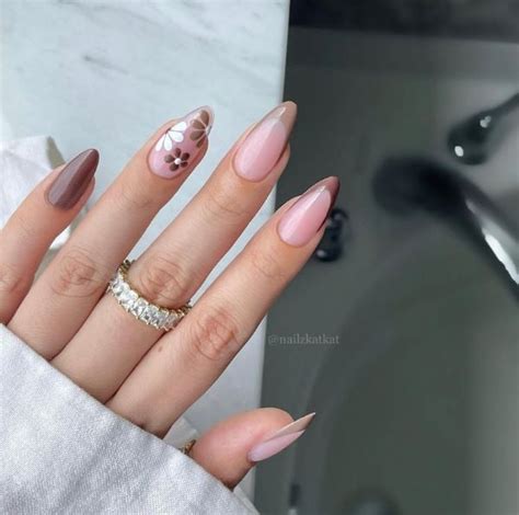 Cute Acrylic Nails Tumblr 2022