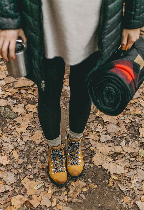 What To Wear: Fall Hiking Outfit | LivvyLand | Winter camping outfits ...