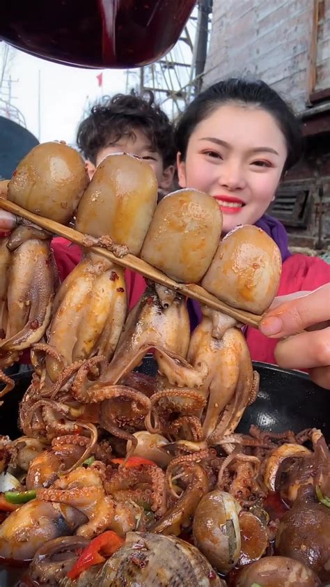 Yuka ASMR- Yummy Spicy Mukbang eating seafood king snails king octopus ...