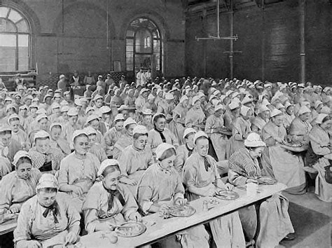 Les workhouses anglaises, « maisons de travail » pour les pauvres ...