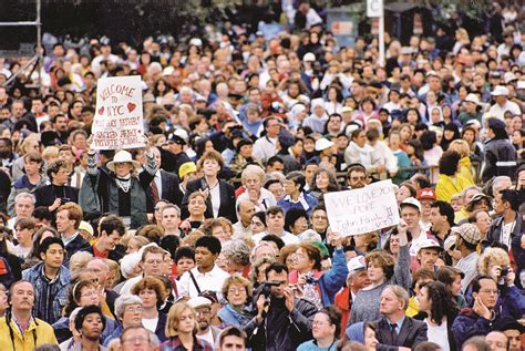 New Yorkers applaud upcoming beatification of Pope John Paul II ...