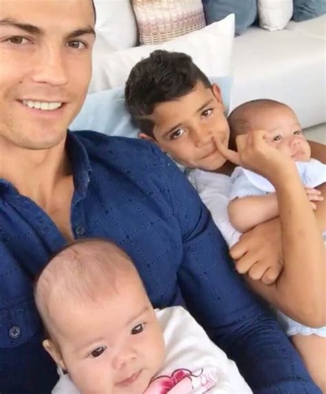 Cristiano Ronaldo kids - LennonHusayn