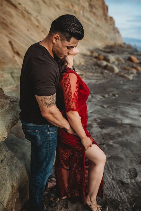 This Couple Met Right Before Taking These Sexy Beach Photos | POPSUGAR Love & Sex Photo 11