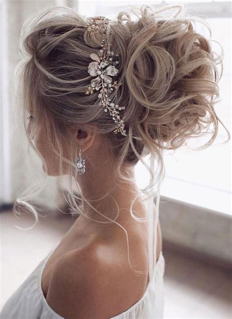 Gorgeous & Super-Chic Hairstyle That’s Breathtaking - Fabmood | Wedding Colors… | Peinado de ...