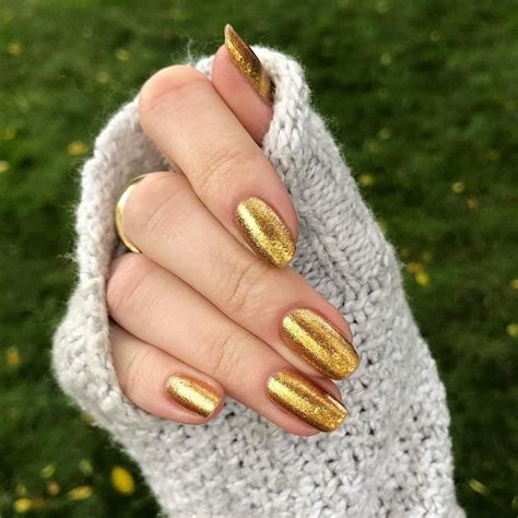 Gold Chrome Nails, Black Gold Nails, Gold Nail Polish, Gold Nail Art, Gold Manicure, Nail Art ...