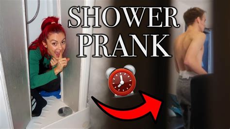 SHOWER PRANK on boyfriend - YouTube