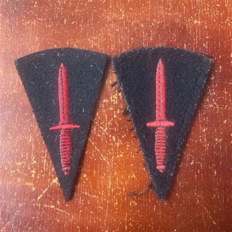 ROYAL MARINES COMMANDO Dagger Cloth Formation Badges - Royal Navy, Red on Black $3.18 - PicClick