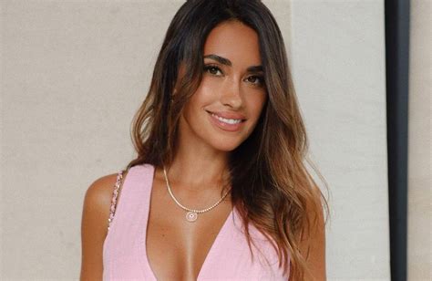 Antonela Roccuzzo shone with a Tiffany diamond necklace and an elegant ...