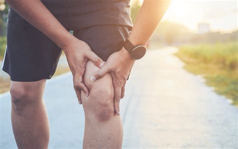 An In-Depth Guide to Medial Knee Pain: Symptoms, Causes, and Treatment - Comprehensive Orthopaedics