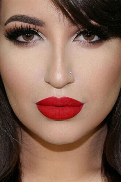 48 Red Lipstick Looks - Get Ready For A New Kind Of Magic | Red lipstick makeup, Red lip makeup ...