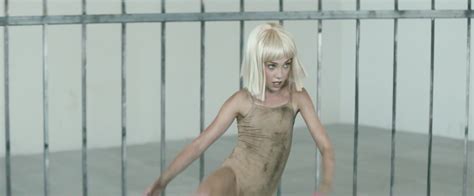 Maddie Ziegler starred in Sia's music video "Elastic Heart" [2015 ...