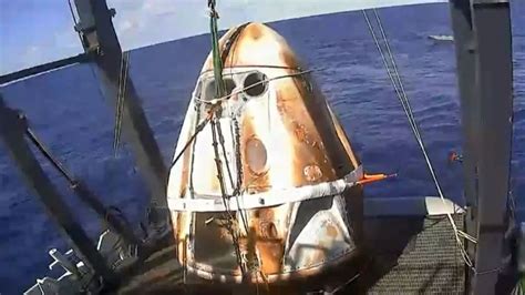 Video: SpaceX Crew Dragon Splashes Down In Atlantic Ocean : NPR