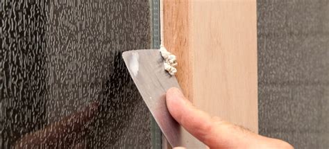 5 Ways to Speed Up the Drying of Glazing Putty | DoItYourself.com