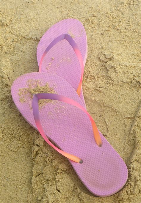 My pink flip flops on a beach in Thailand :) | Pink flip flops, Flip ...