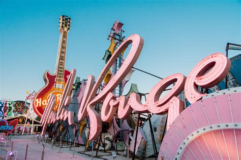 Moulin Rouge sign re-illuminated for the first time in Neon Museum Boneyard | KSNV