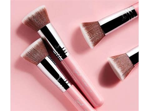 Kabuki Makeup Brush - Mugeek Vidalondon