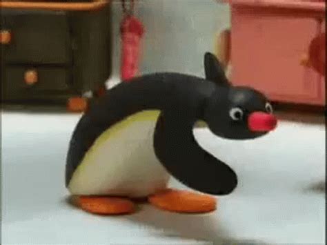 Pingu Dancing GIF - Pingu Dancing Grooving - 探索與分享 GIF