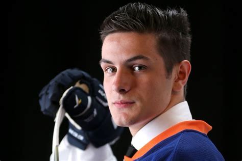 New York Islanders Sign First Round Pick Mathew Barzal | New york ...