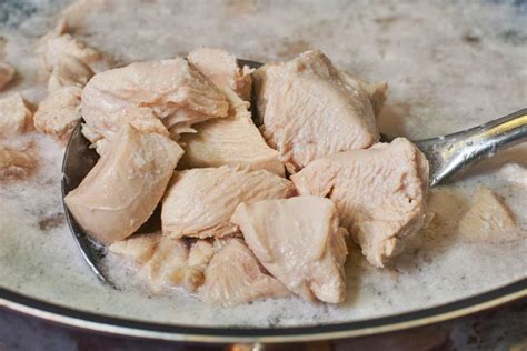 How To Boil Chicken Breast From Frozen - Recipes.net