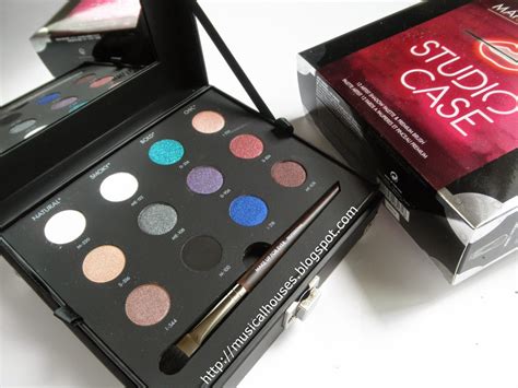 MUFE Holiday 2014 Studio Case Review and Swatches! - of Faces and Fingers